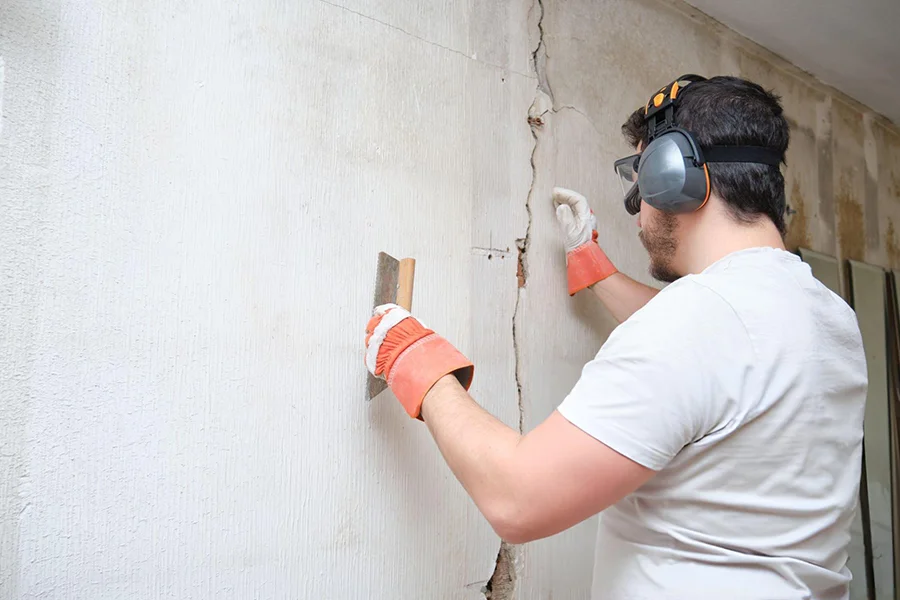 Cracked Wall /Structural Repair